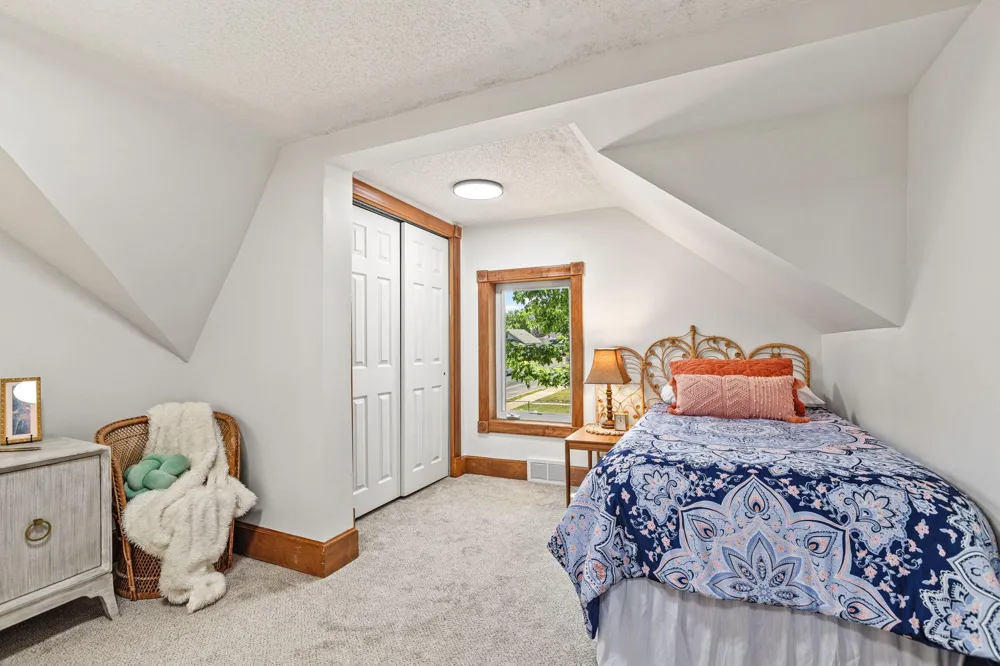 1106 5th Avenue S South Saint Paul, MN 55075