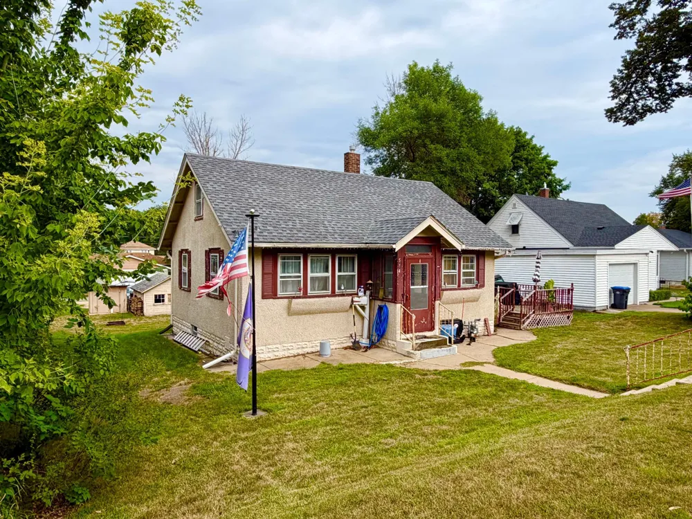 514 State Street E Cannon Falls, MN 55009