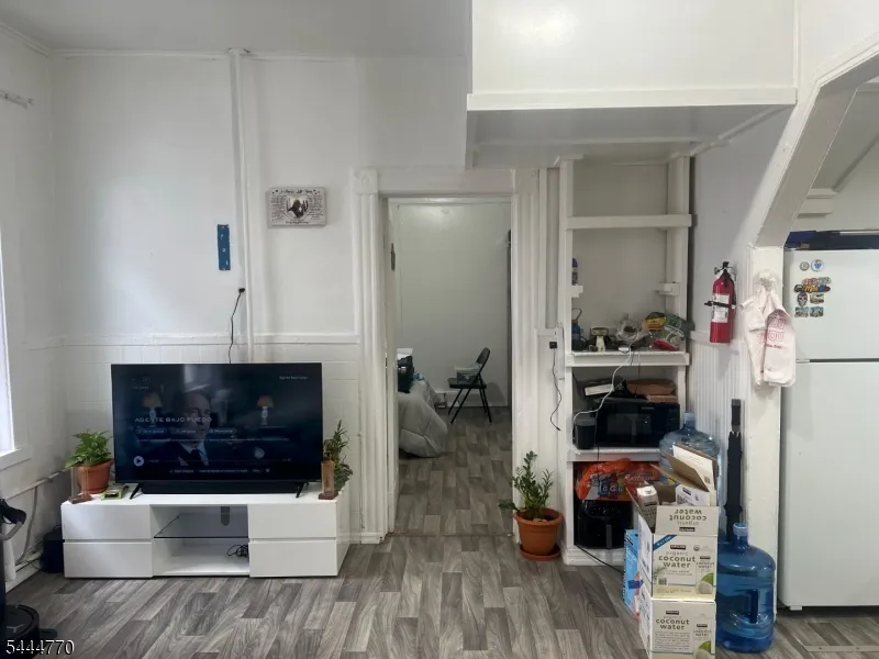 8 3Rd St Passaic City, NJ 07055
