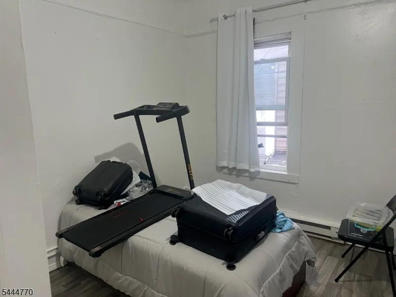 8 3Rd St Passaic City, NJ 07055