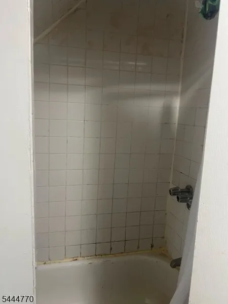 8 3Rd St Passaic City, NJ 07055