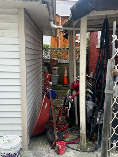 8 3Rd St Passaic City, NJ 07055
