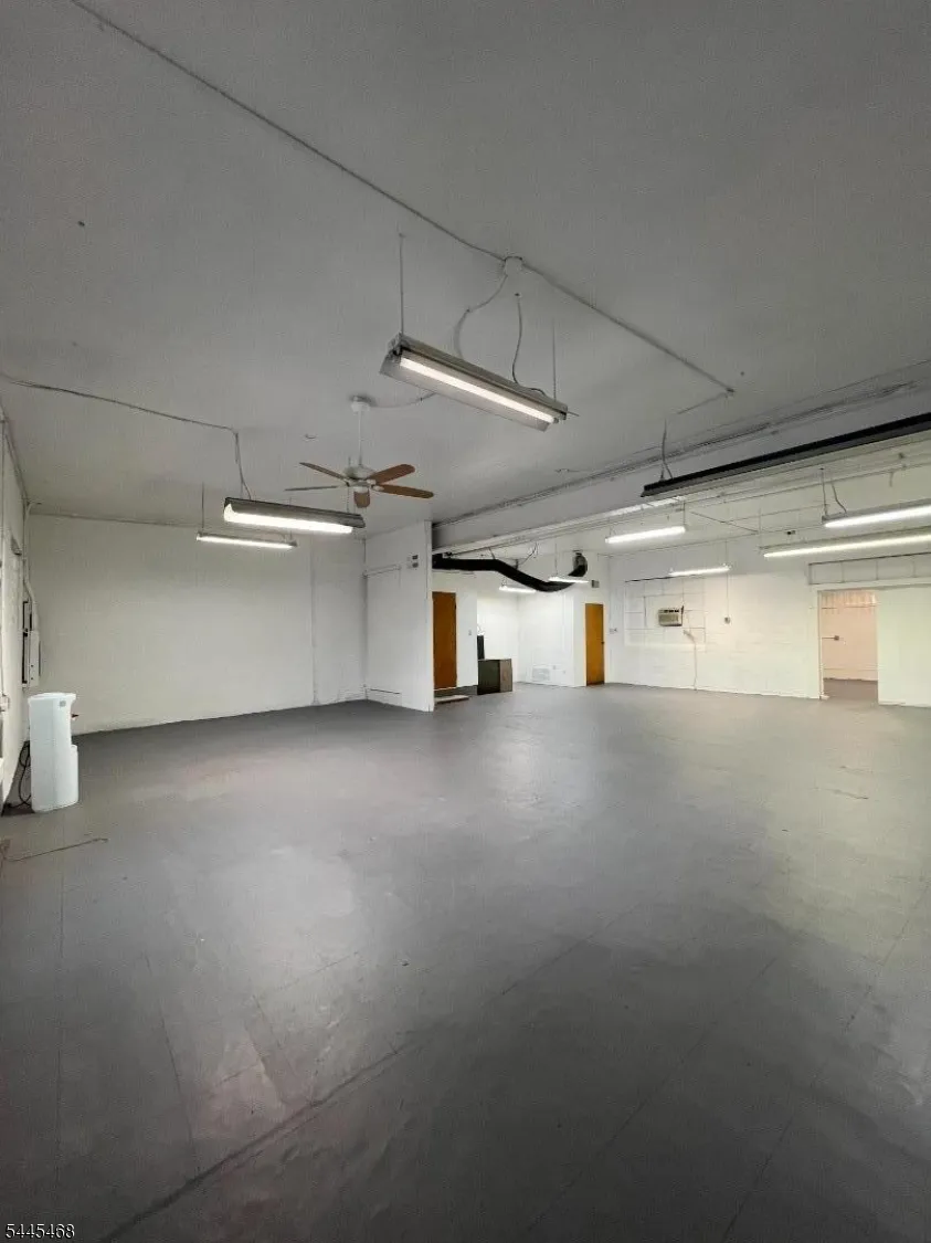 1111 E Elizabeth Ave Linden City, NJ 07036
