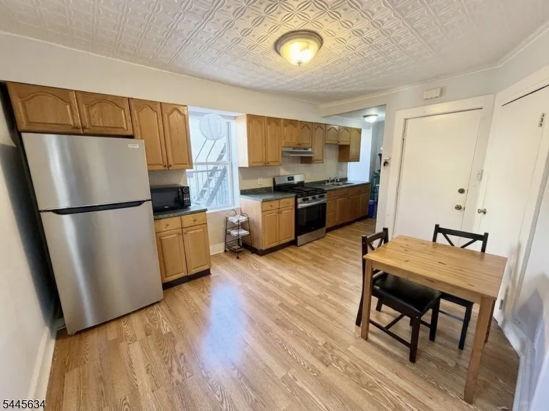 119 Watchung Ave Montclair, NJ 07043