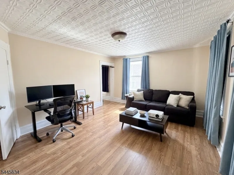 119 Watchung Ave Montclair, NJ 07043