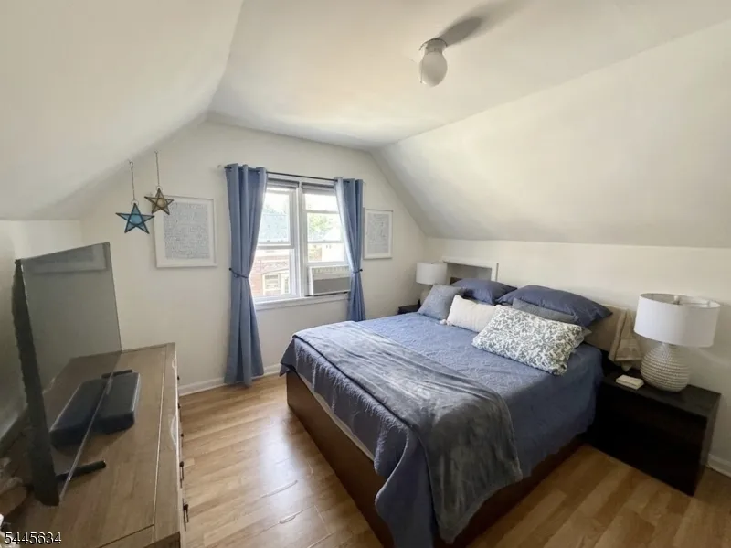 119 Watchung Ave Montclair, NJ 07043