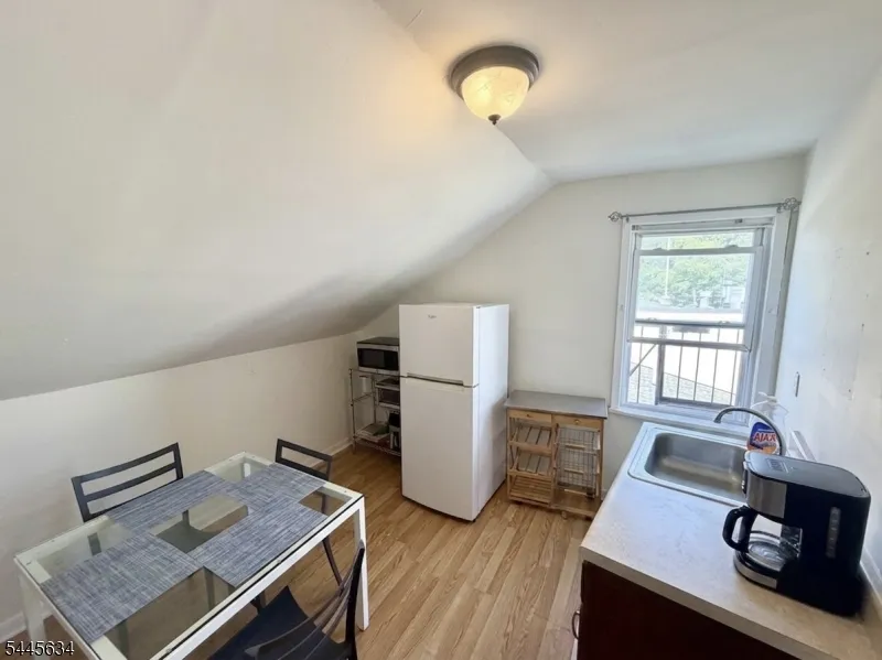 119 Watchung Ave Montclair, NJ 07043