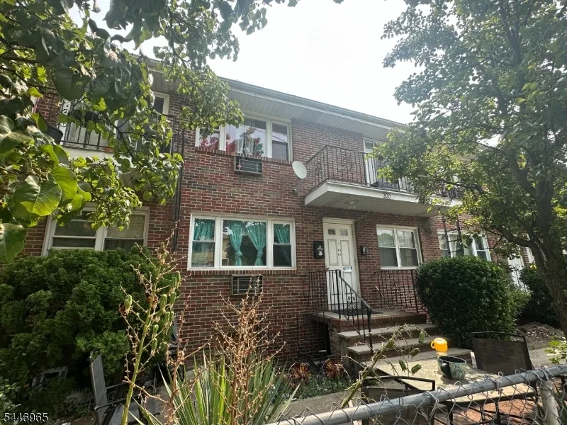 128 Highland Ave Clifton City, NJ 07011