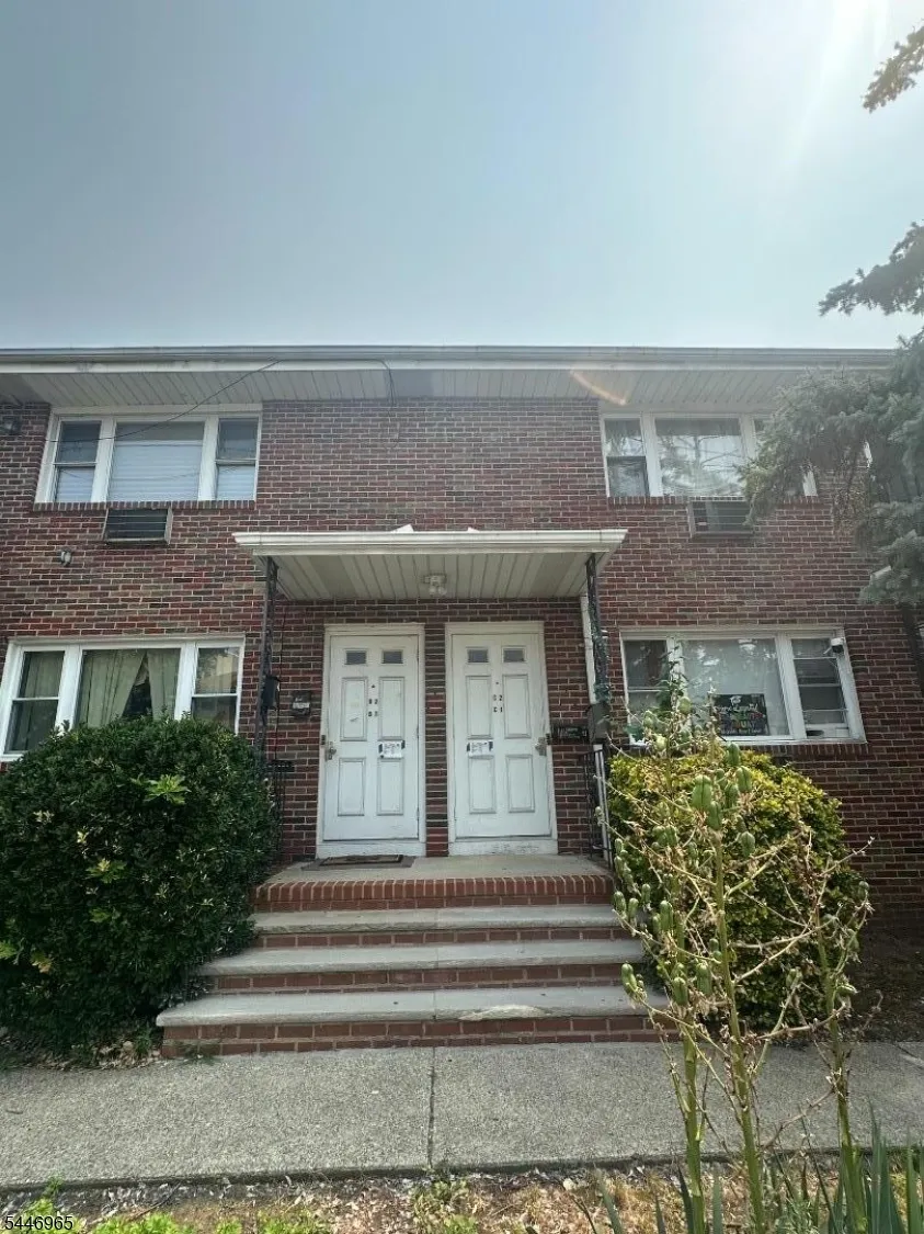 128 Highland Ave Clifton City, NJ 07011