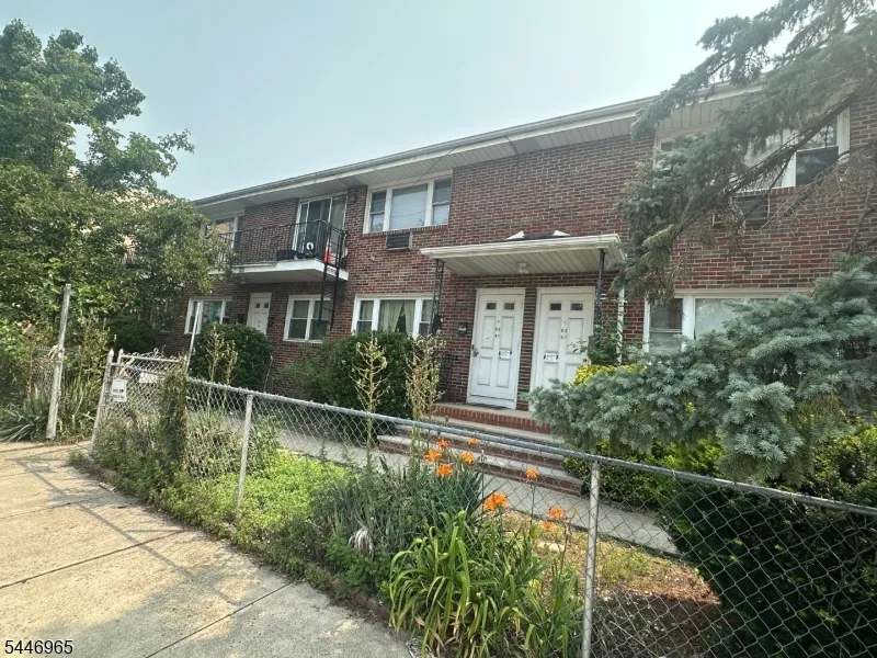128 Highland Ave Clifton City, NJ 07011