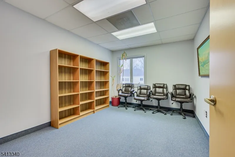 11 Clyde Rd Franklin, NJ 08873