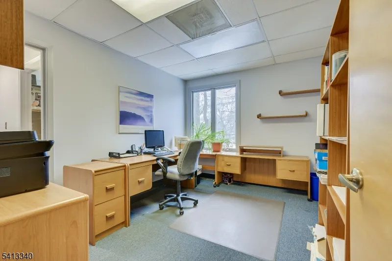 11 Clyde Rd Franklin, NJ 08873