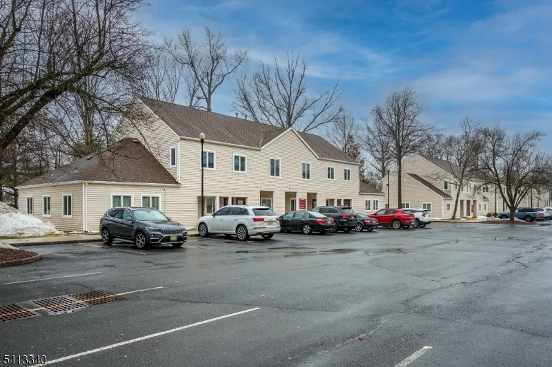 11 Clyde Rd Franklin, NJ 08873