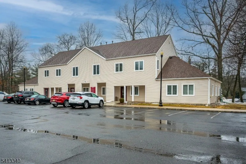 11 Clyde Rd Franklin, NJ 08873