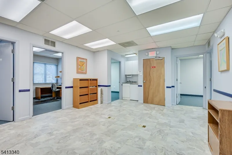 11 Clyde Rd Franklin, NJ 08873