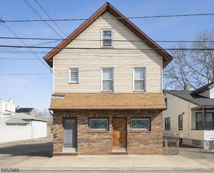 77 Maple Ave Wallington, NJ 07057