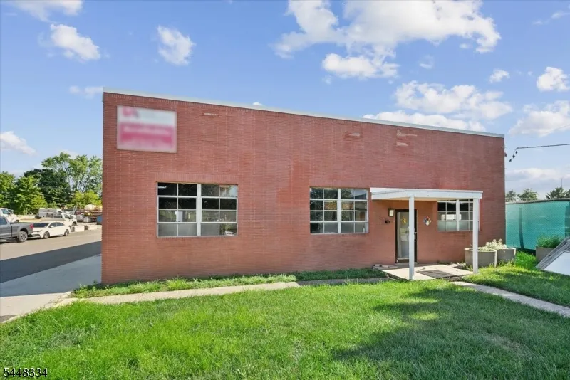 21 5th St. Somerville, NJ 08876