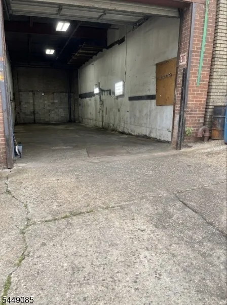 517 Avon Ave Newark City, NJ 07108