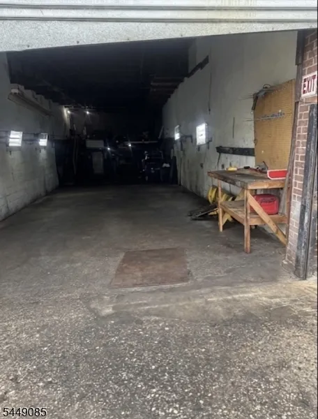 517 Avon Ave Newark City, NJ 07108