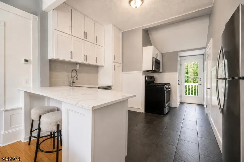 59 Railroad Ave Washington, NJ 07882