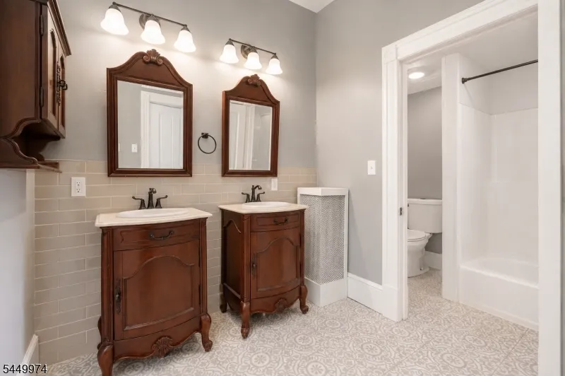 59 Railroad Ave Washington, NJ 07882