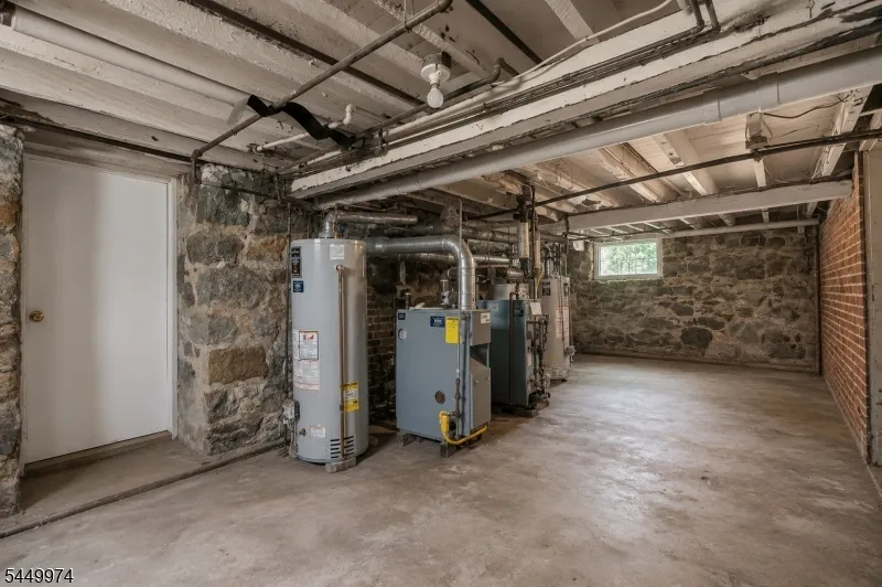 59 Railroad Ave Washington, NJ 07882