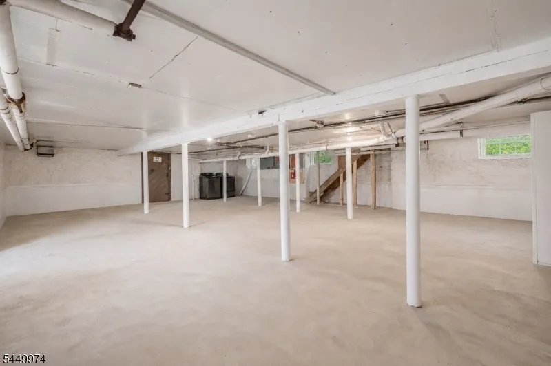 59 Railroad Ave Washington, NJ 07882