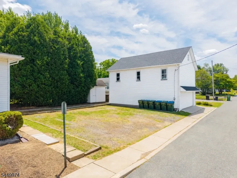 59 Railroad Ave Washington, NJ 07882