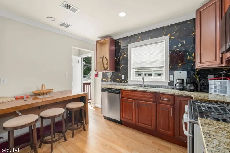 410 Bloy St Hillside, NJ 07205
