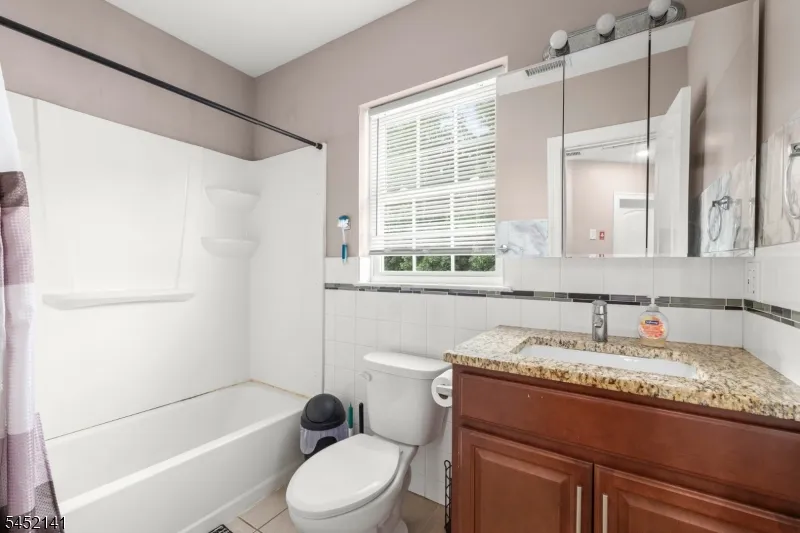 410 Bloy St Hillside, NJ 07205