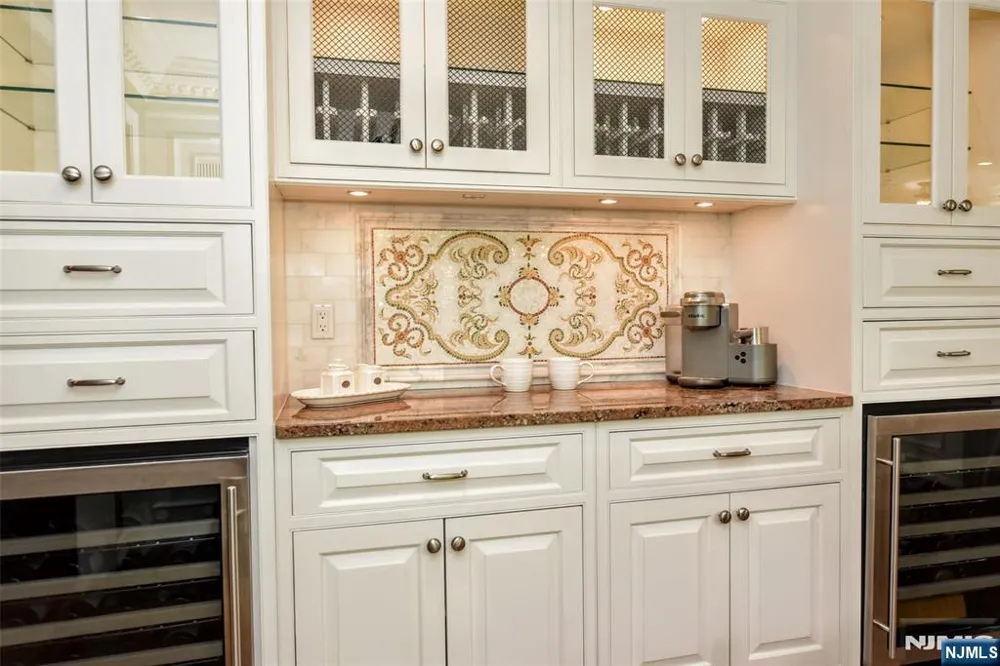 958 Arapaho Trail Franklin Lakes, NJ 07417