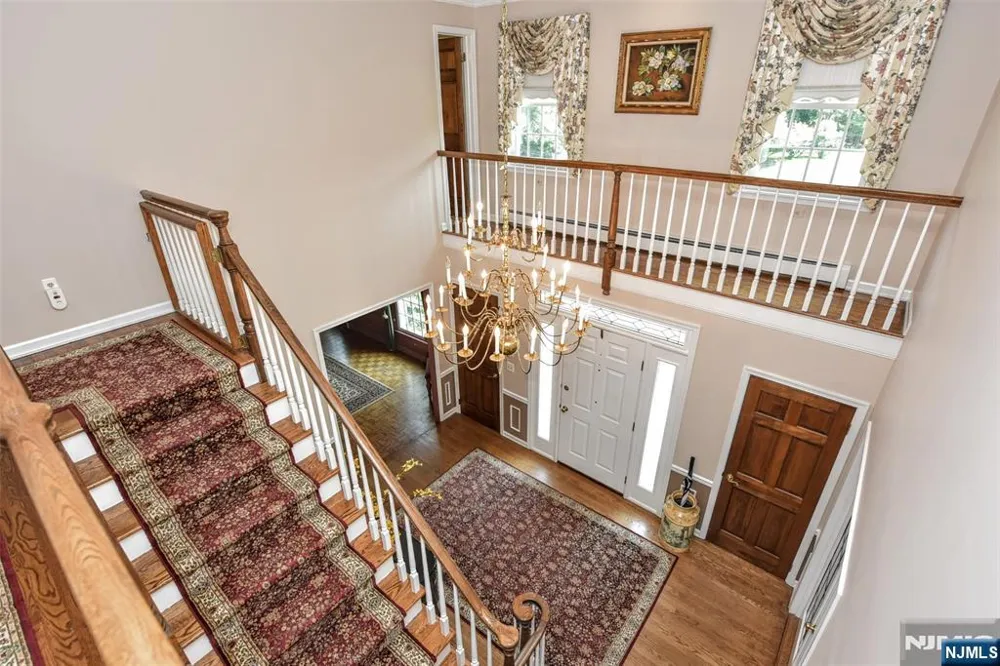 958 Arapaho Trail Franklin Lakes, NJ 07417