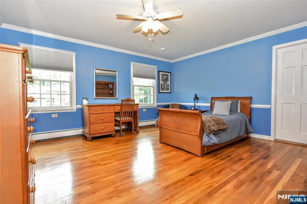 958 Arapaho Trail Franklin Lakes, NJ 07417
