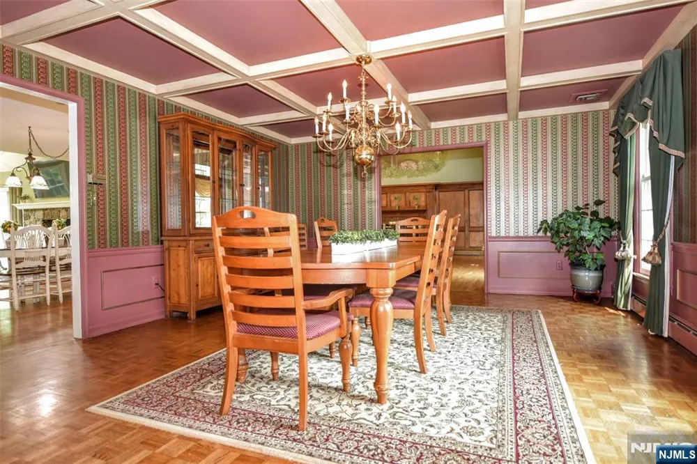 958 Arapaho Trail Franklin Lakes, NJ 07417