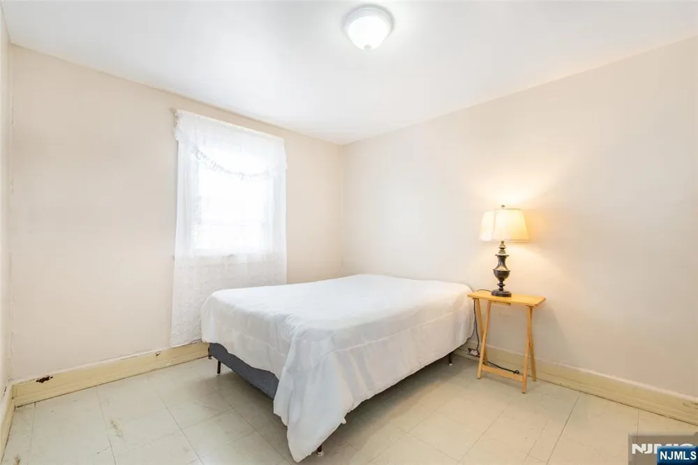 520-522 Madison Avenue Paterson, NJ 07514