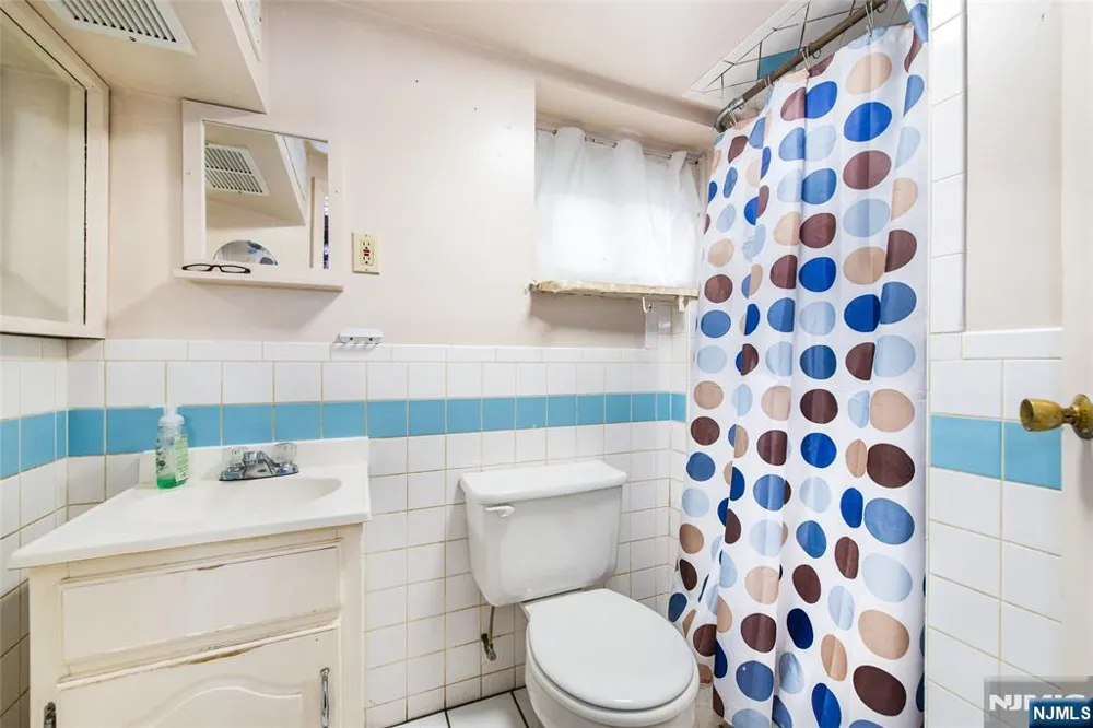 520-522 Madison Avenue Paterson, NJ 07514