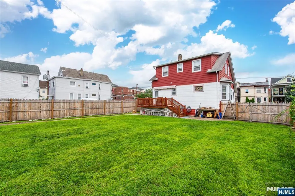 520-522 Madison Avenue Paterson, NJ 07514