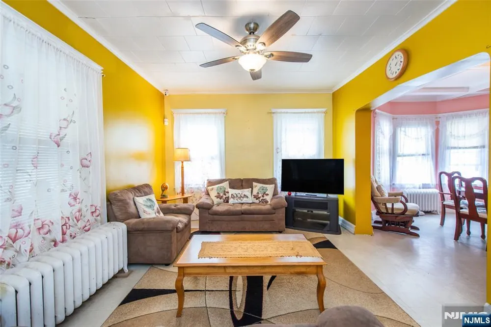 520-522 Madison Avenue Paterson, NJ 07514