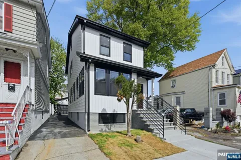 153 Brookside Avenue