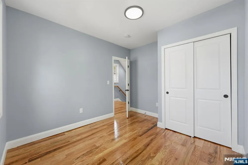 153 Brookside Avenue Irvington, NJ 07111