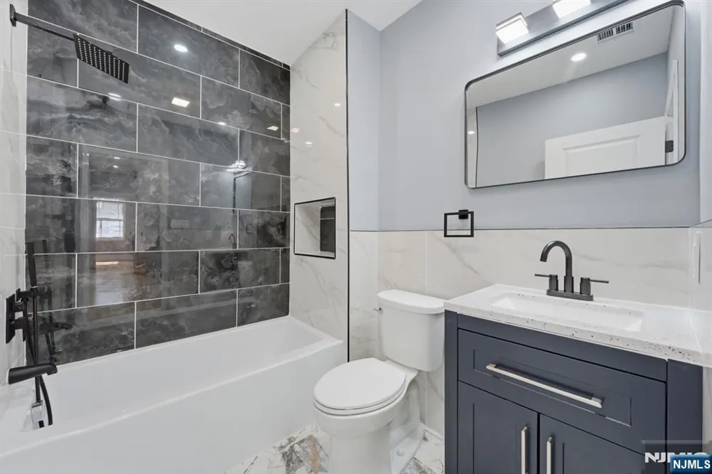 153 Brookside Avenue Irvington, NJ 07111