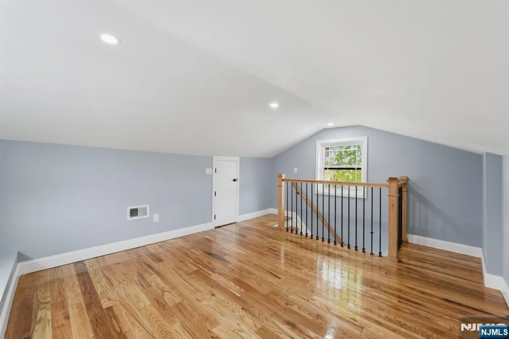 153 Brookside Avenue Irvington, NJ 07111