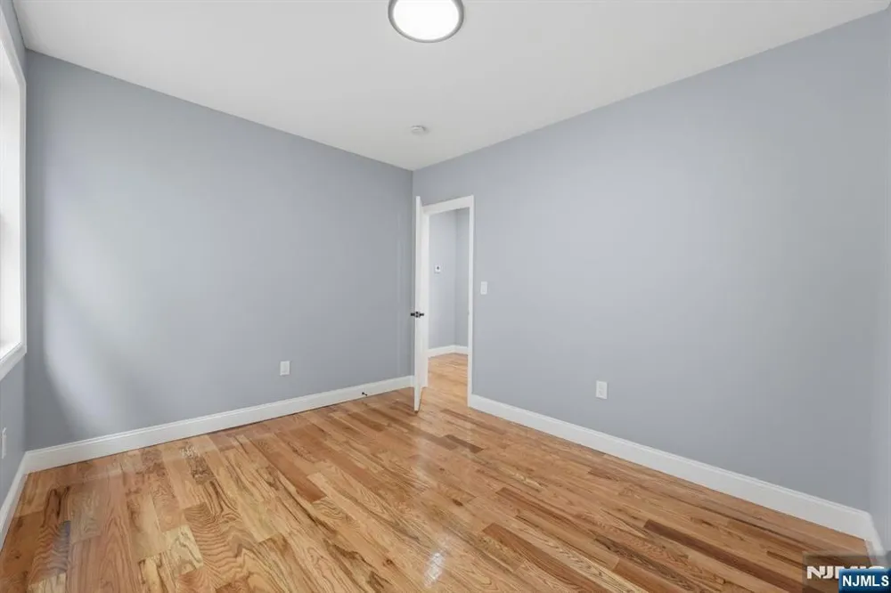153 Brookside Avenue Irvington, NJ 07111