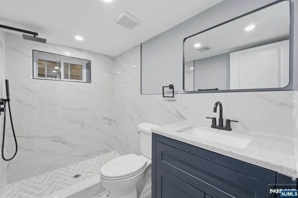 153 Brookside Avenue Irvington, NJ 07111