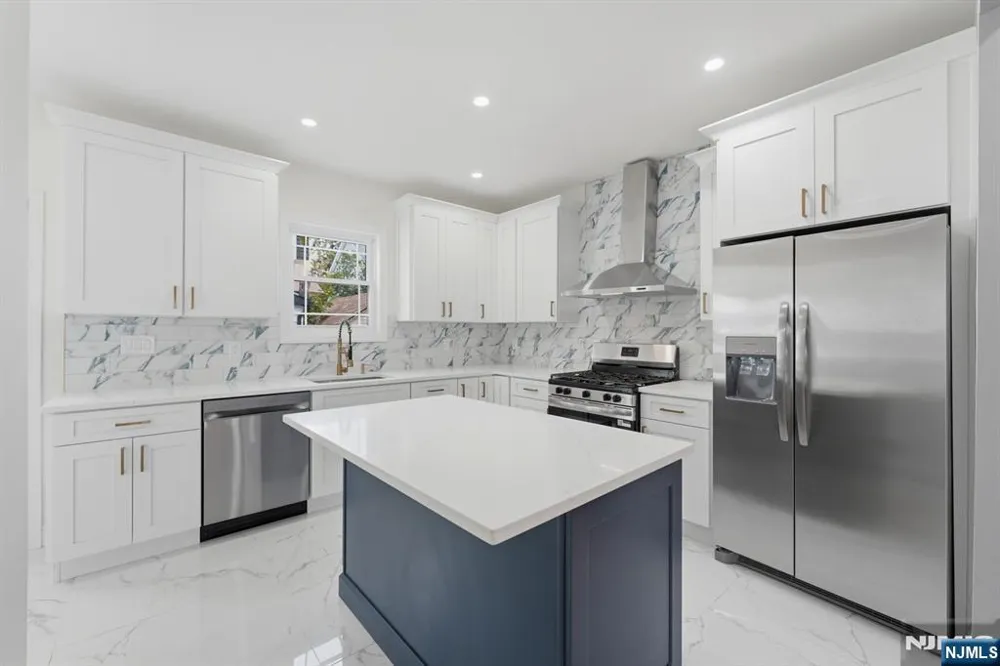 153 Brookside Avenue Irvington, NJ 07111