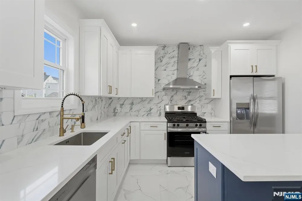 153 Brookside Avenue Irvington, NJ 07111