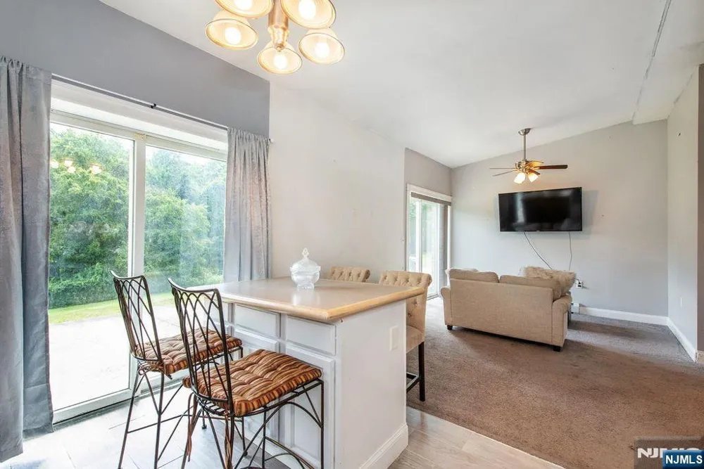 1754 County Rd 565 Sussex, NJ 07461