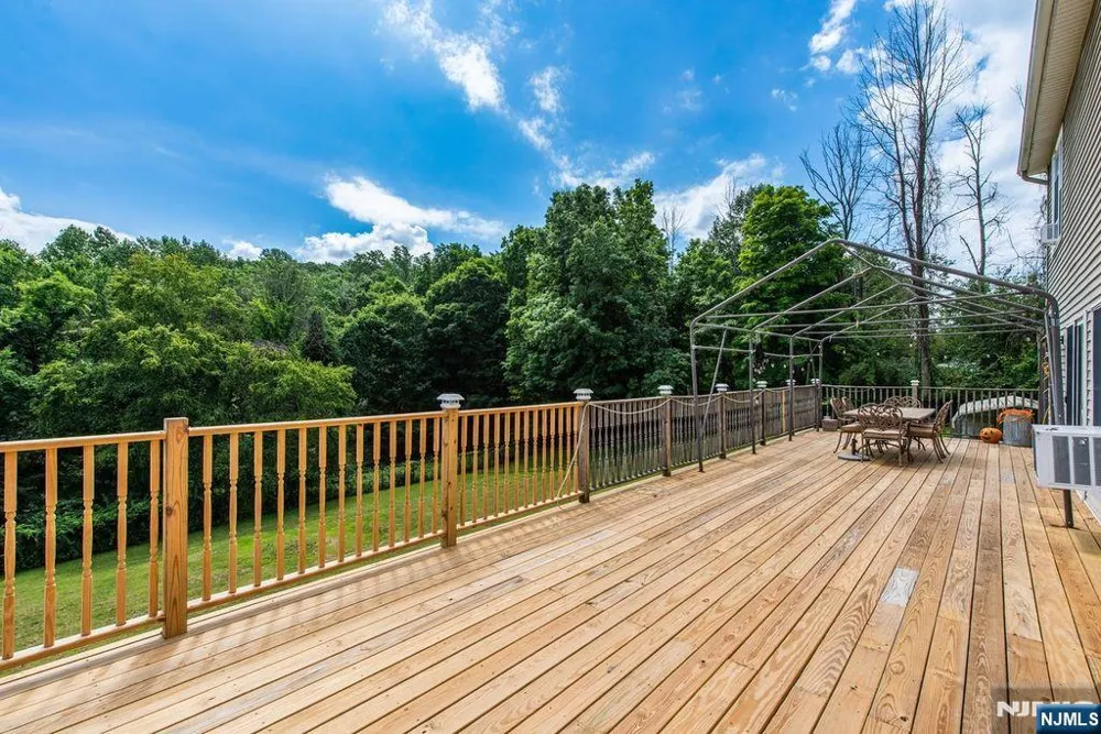 1754 County Rd 565 Sussex, NJ 07461
