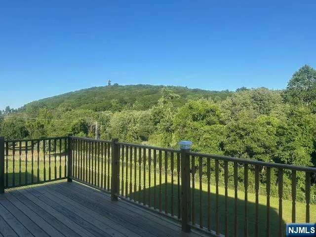 1754 County Rd 565 Sussex, NJ 07461