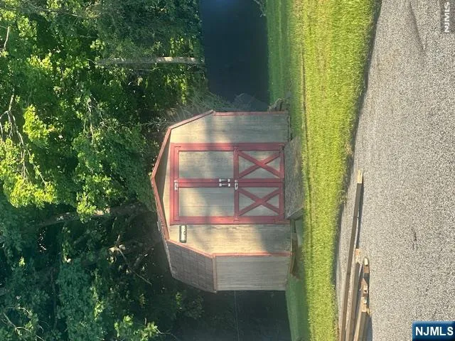 1754 County Rd 565 Sussex, NJ 07461